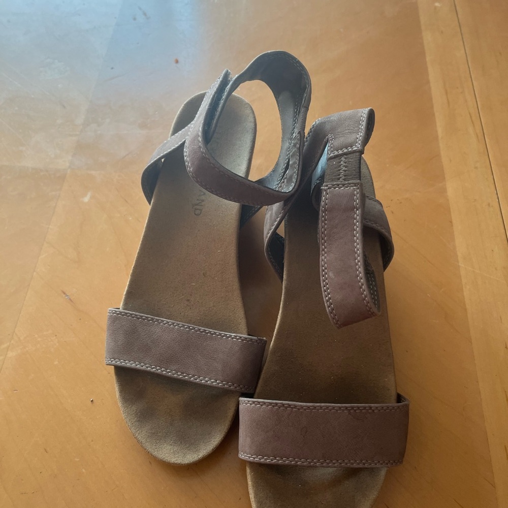 Wedges shoes brown used